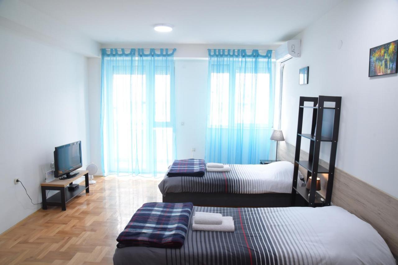 Petrograd Apart. Apartment