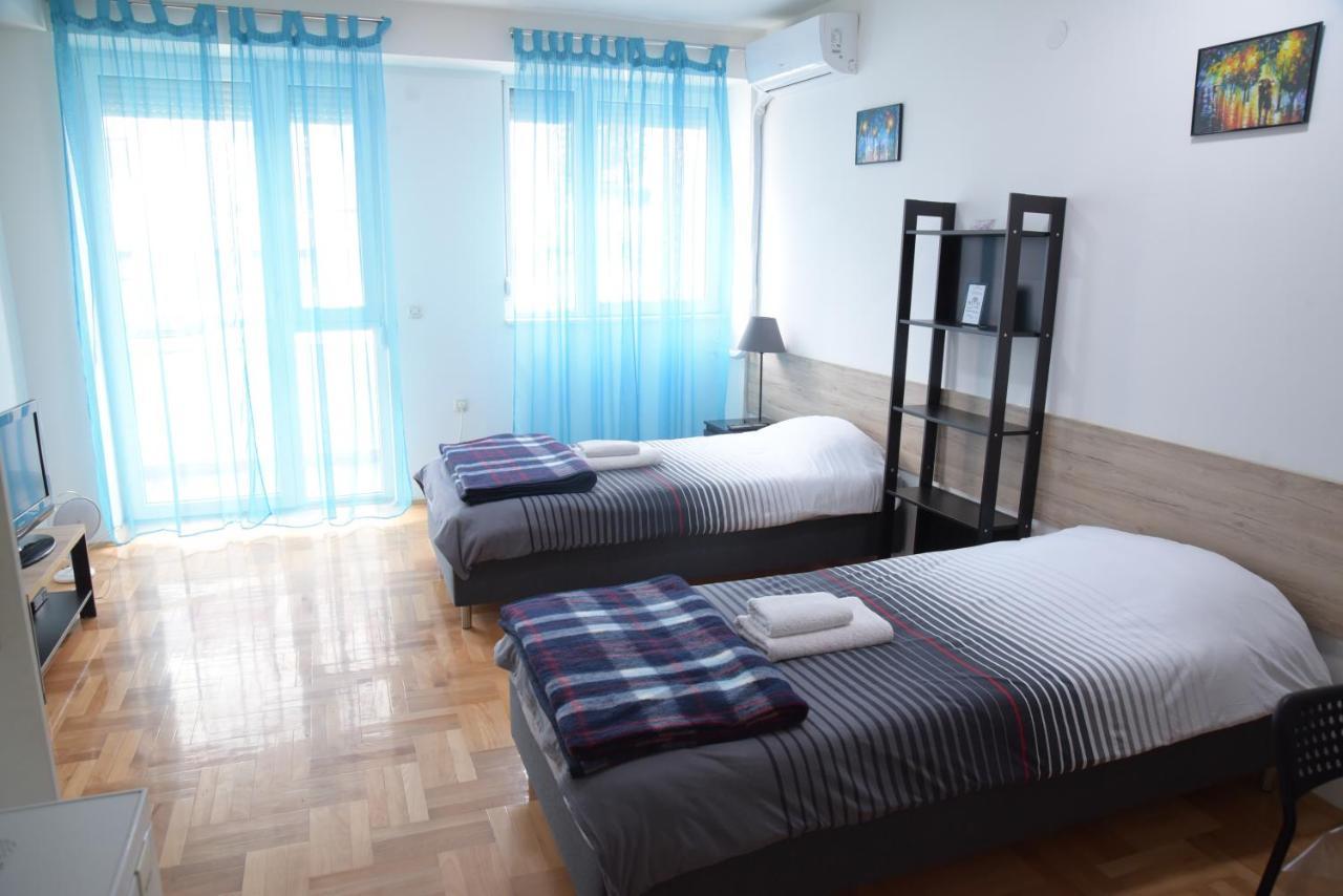 Apartment Petrograd Apart. *